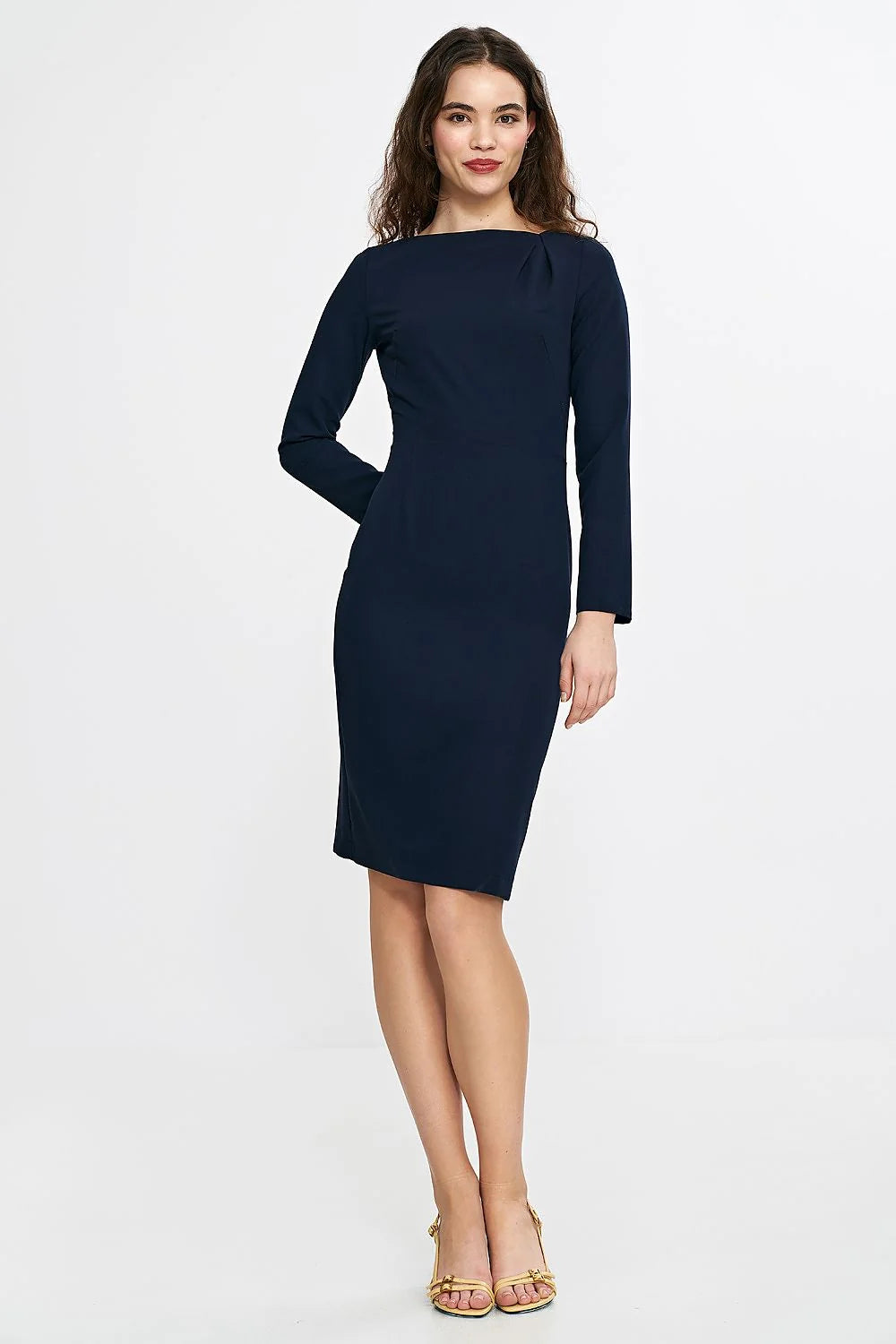 Robe élégante pour femme, coupe ajustée, couleur bleu marine, manches longues, encolure bateau, fermeture éclair, style intemporel, occasion professionnelle