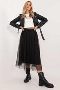 Jupe en tulle noire longue, style rock, taille élastique, veste cuir, boots, tenue mode femme
