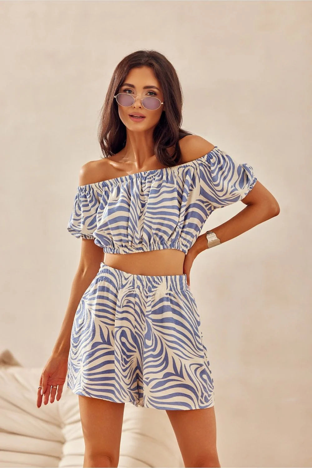 Ensemble féminin bohème estival zébré bleu clair et blanc coton crop top jupe longue taille haute femme