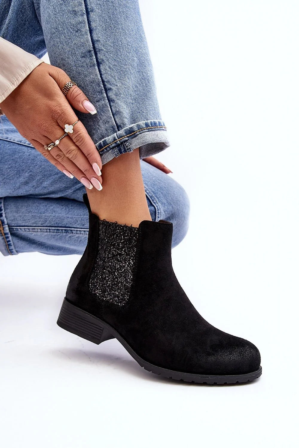 bottines chelsea jodhpur femme suédine noire empiècement élastique argenté zippé talon carré bas bout arrondi semelle crantée antidérapante