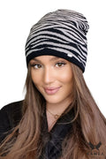 Bonnet Kamea femme style moderne rayures animales noir et gris clair matière synthétique confort élégance