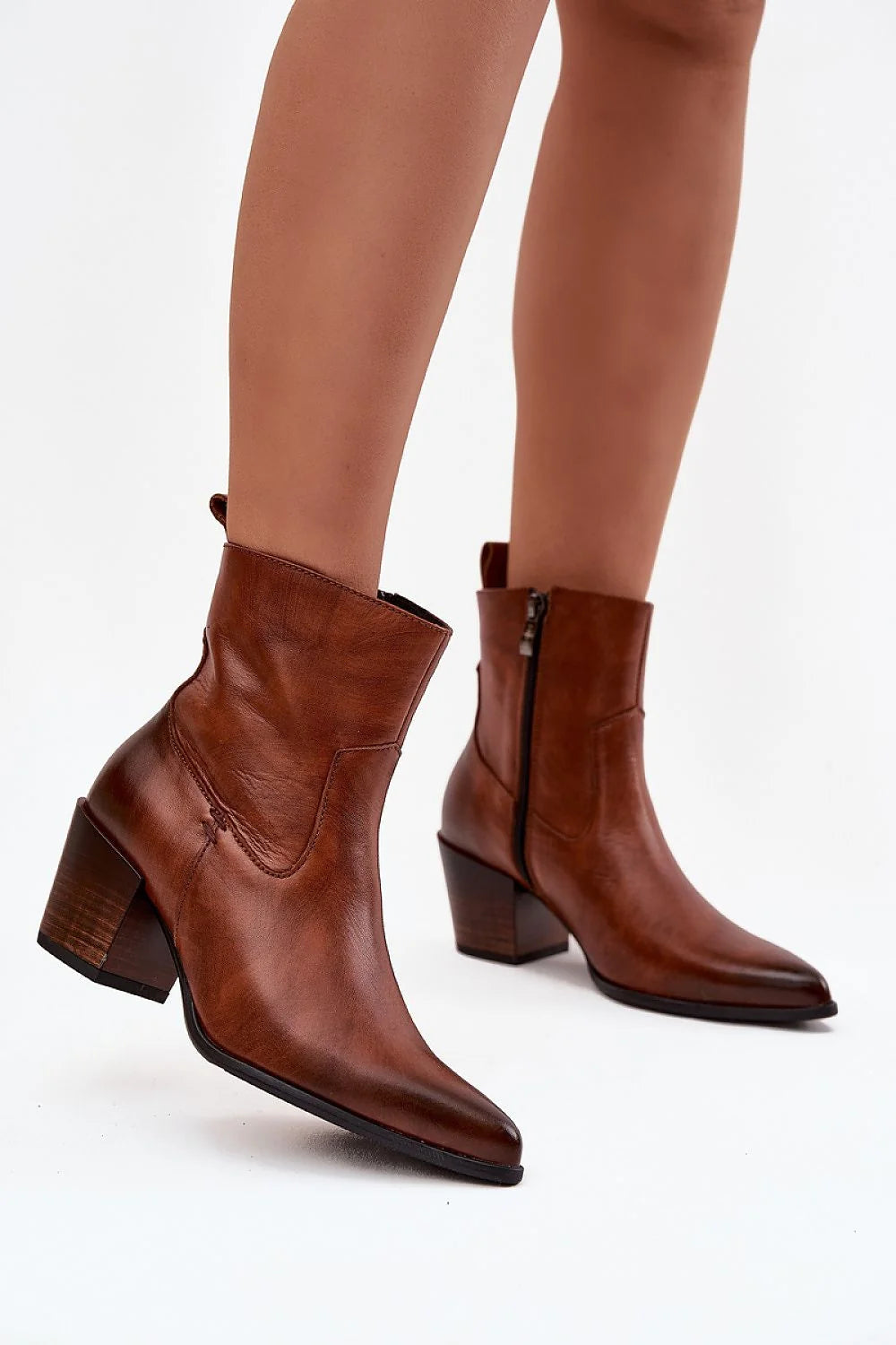 bottines cuir naturel cognac femme western chelsea cheville bout pointu talon bloc effet bois fermeture éclair latérale surpiqûres doublure chaude