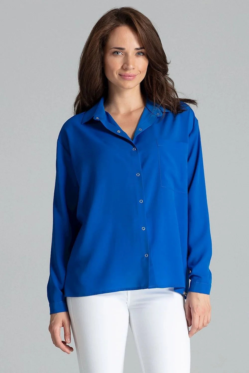 Chemise élégante pour femme en tissu fluide beige manches longues style classique et polyvalent