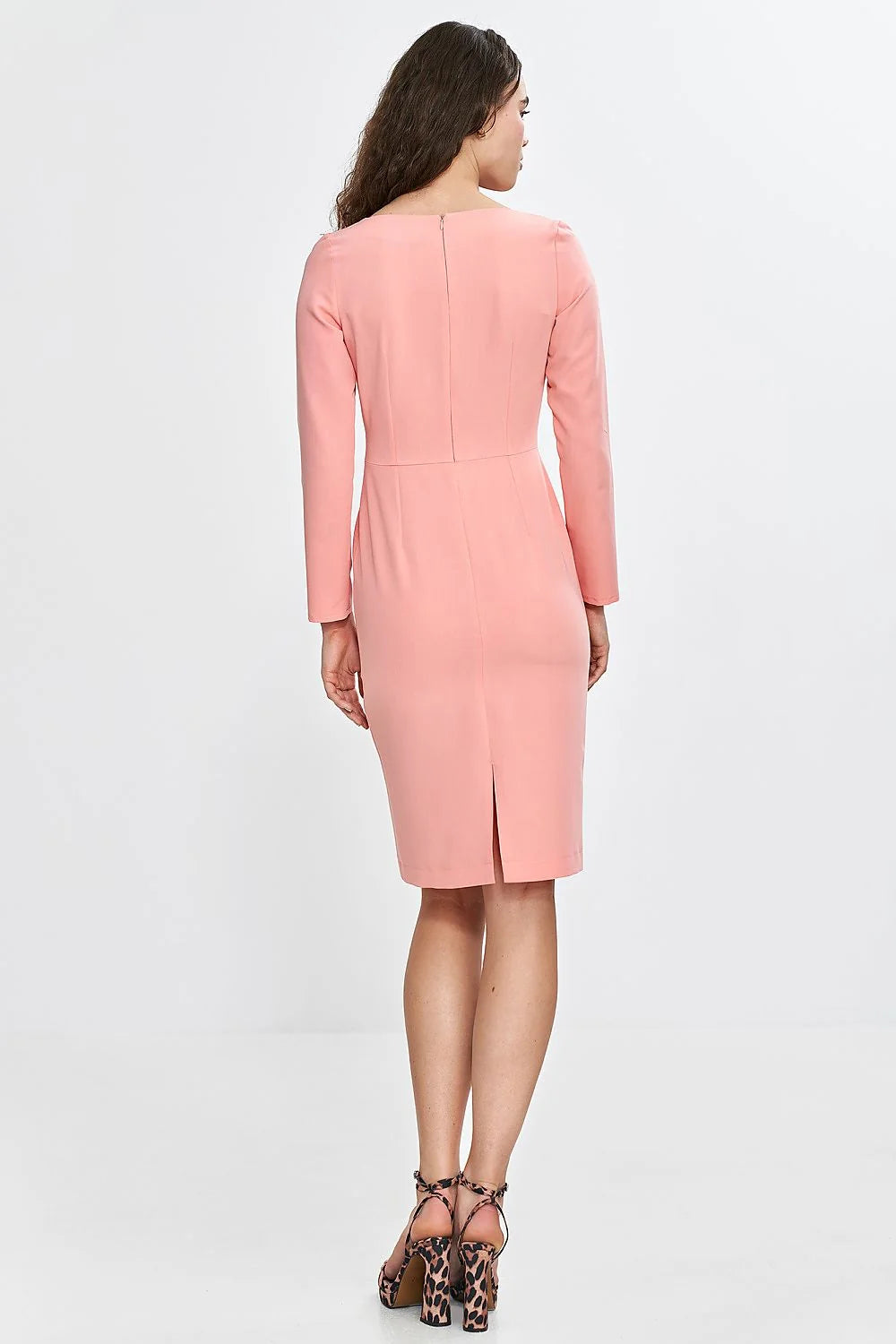Robe élégante ajustée manches longues rose pêche pour femmes occasionnels dans un style intemporel