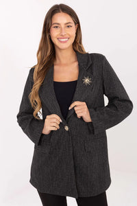 veste blazer femme gris anthracite fines rayures verticales coupe oversize boyfriend col tailleur bouton doré broche soleil doublée