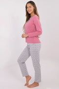 pyjama femme deux pièces coton doux rose poudré col rond boutonnée pantalon gris clair motifs cœurs