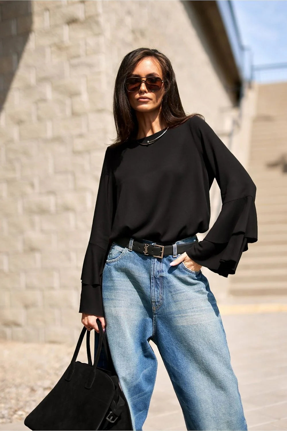 chemisier femme noire viscose légère élasthanne manches longues volants paliers col rond coupe ample fluide longueur hanche chic polonaise
