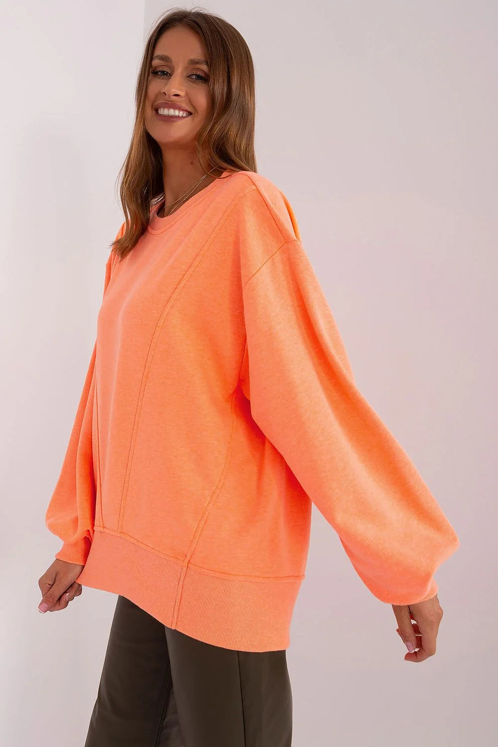 sweatshirt femme oversize col rond coupe loose manches ballon ourlet poignets cotelés coutures structurantes orange chiné molleton doux coton polyester