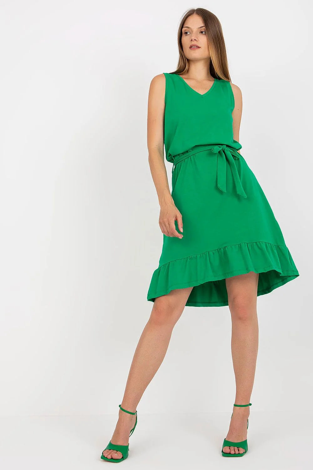 Robe d'été sans manches coupe évasée ourlet asymétrique volant col V ceinture coton élasthanne taille ajustable femme