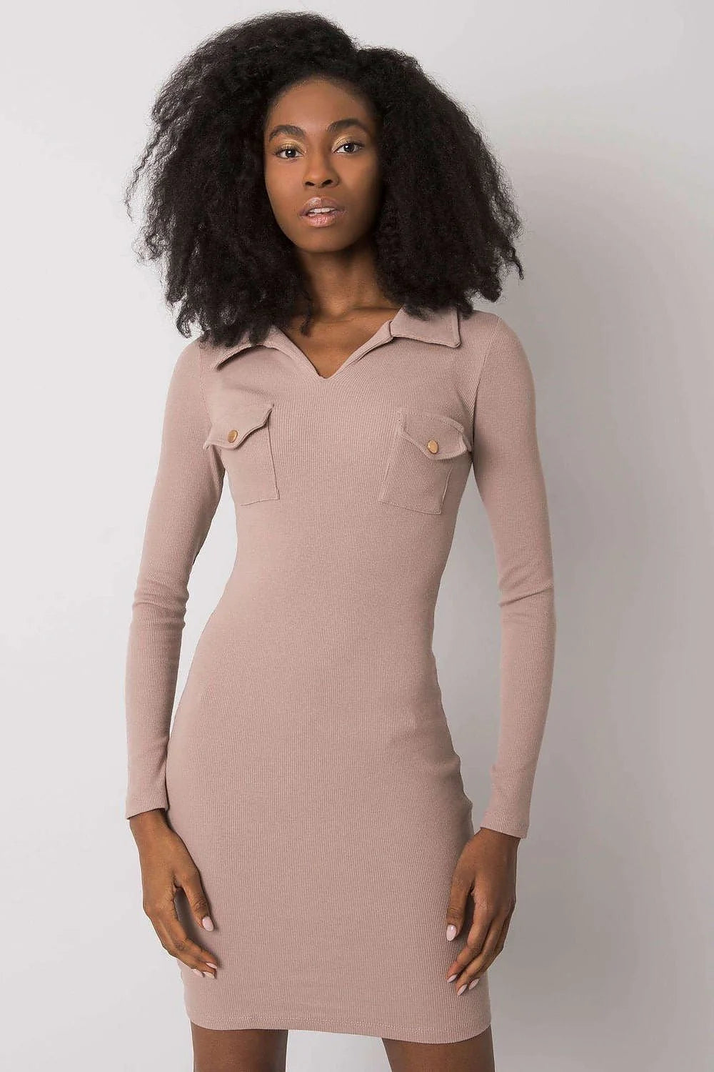 Robe de jour Rue Paris coupe crayon tissu côtelé manches longues col V couleur marron foncé ajustée pour femme