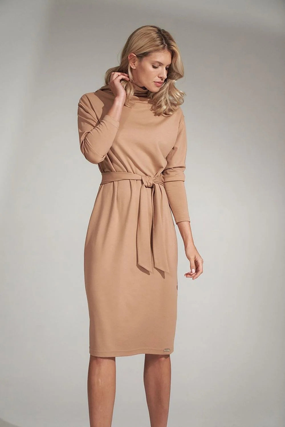Robe midi femme Figl beige clair col montant manches longues élégante intemporelle chic et confortable