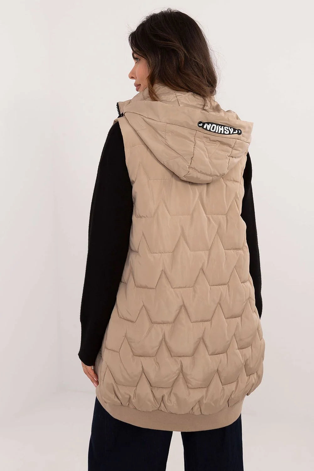 Gilet matelassé pour femme rembourré isolé polyester capuche amovible poches zippées style moderne beige clair coupe ample