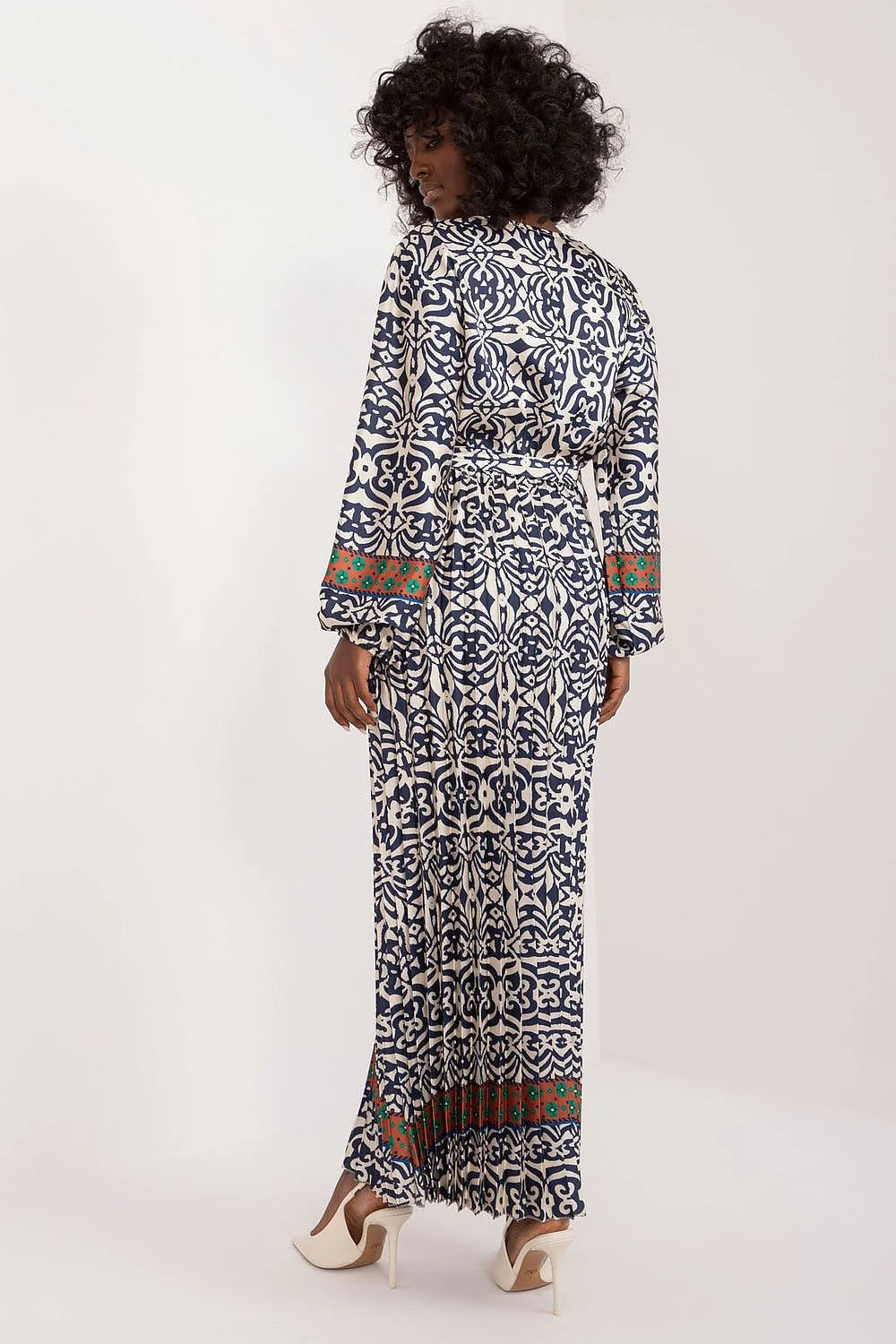 Robe bohème moderne imprimé géométrique longue manches longues ceinture ajustable couleur bleu marine et blanc