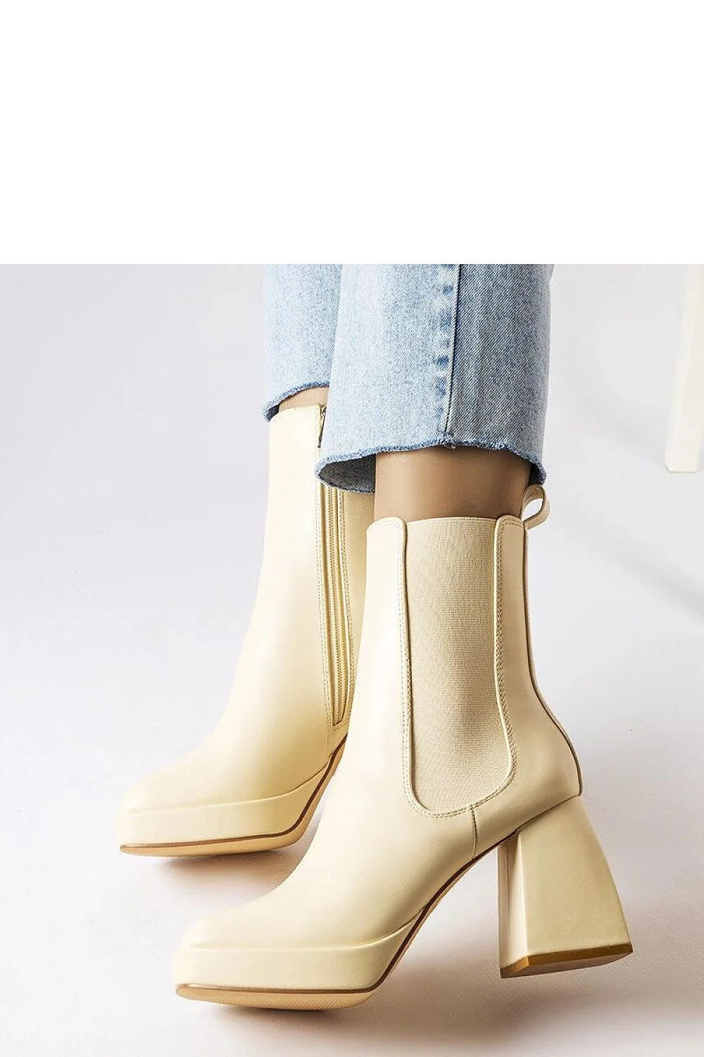 Bottes à talons massifs modernes couleur crème simili cuir femmes plateforme carrure élégante mode hiver