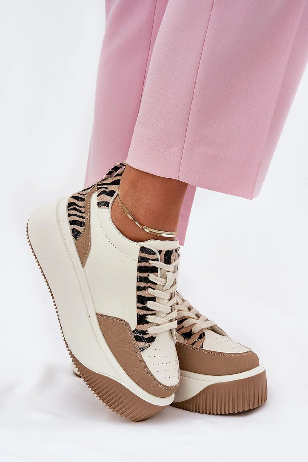 Chaussures de sport femmes plateforme massive motif animalier cuir suédé écologique confort moderne style urbain