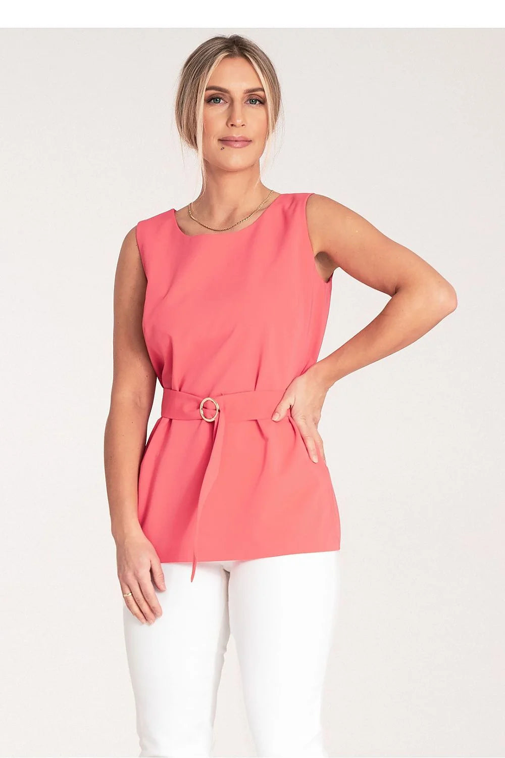 chemisier sans manches polyester viscose rose corail ceinture boucle dorée coupe droite encolure bateau evasure taille pinces diagonales buste