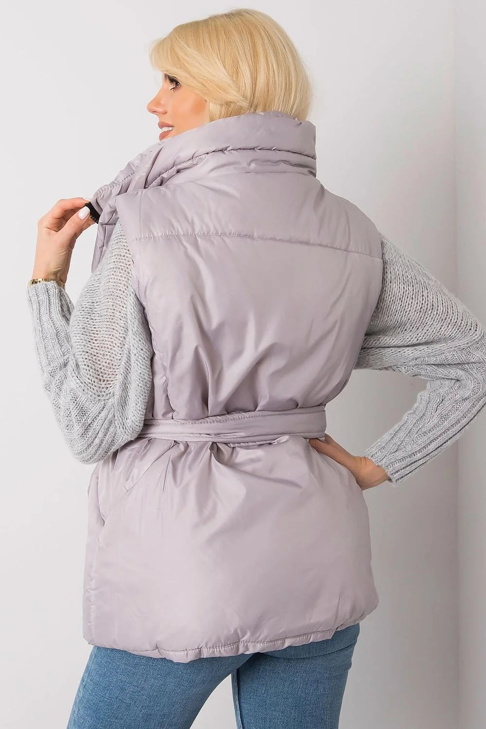 Gilet matelassé marron caramel polyester décontracté élégant fermeture éclair poches ceinture intégrée femme automne-hiver