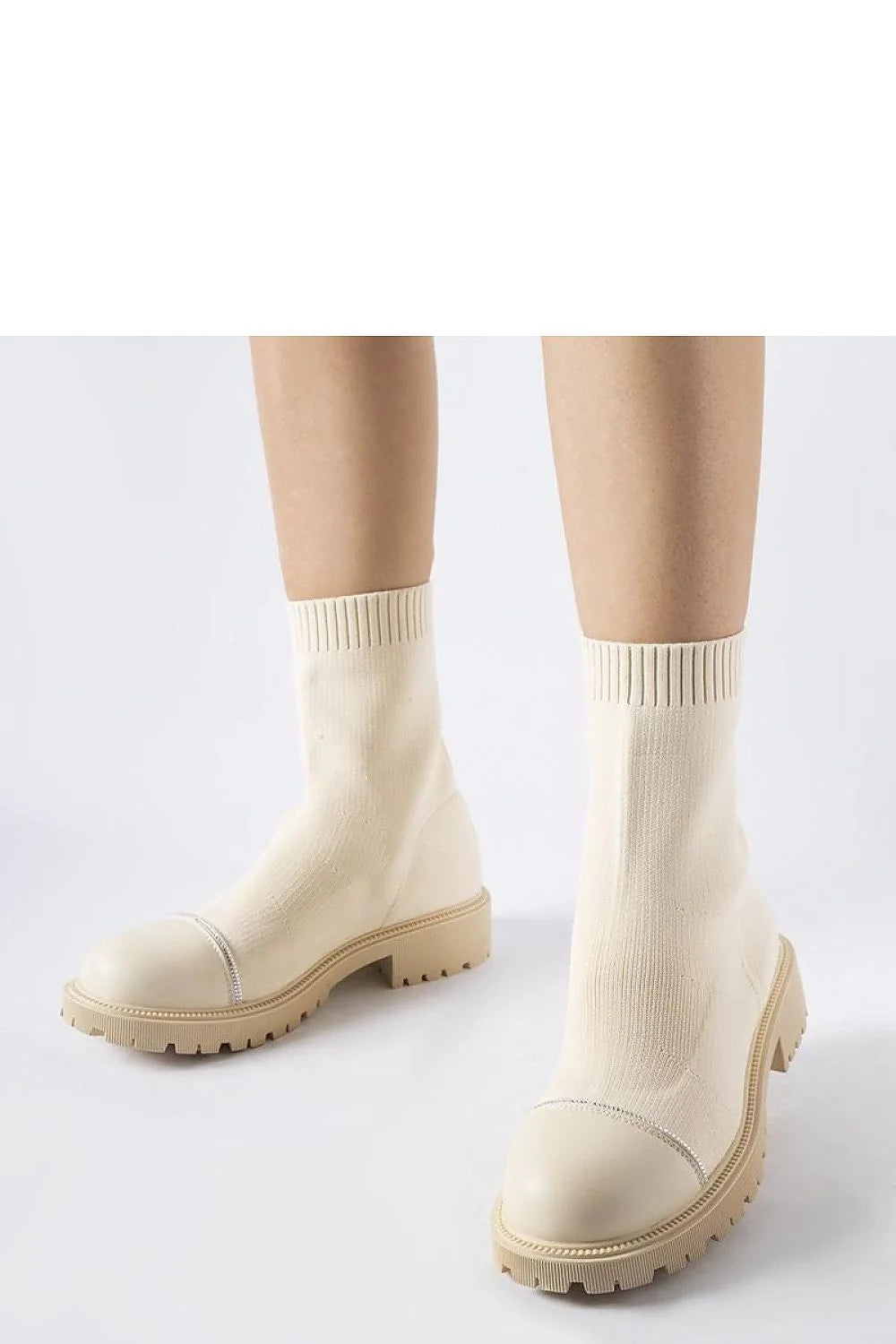 bottes femmes modernes élégantes beige crème montantes mi mollet maille côtelée extensible bout captoe simili cuir semelle crantée plateforme
