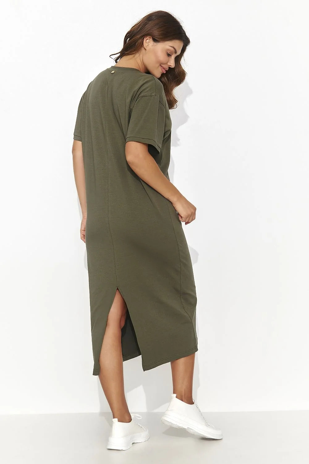 Robe de jour Numinou pour femme en maille vert olive style décontracté manches courtes encolure V fente dos