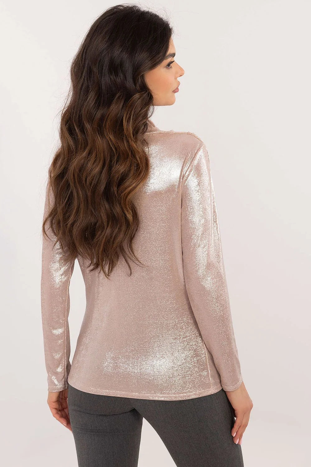 Chemisier élégant Italy Moda longues manches tissu brillant métallique rose pâle coupe ajustée soirée femmes