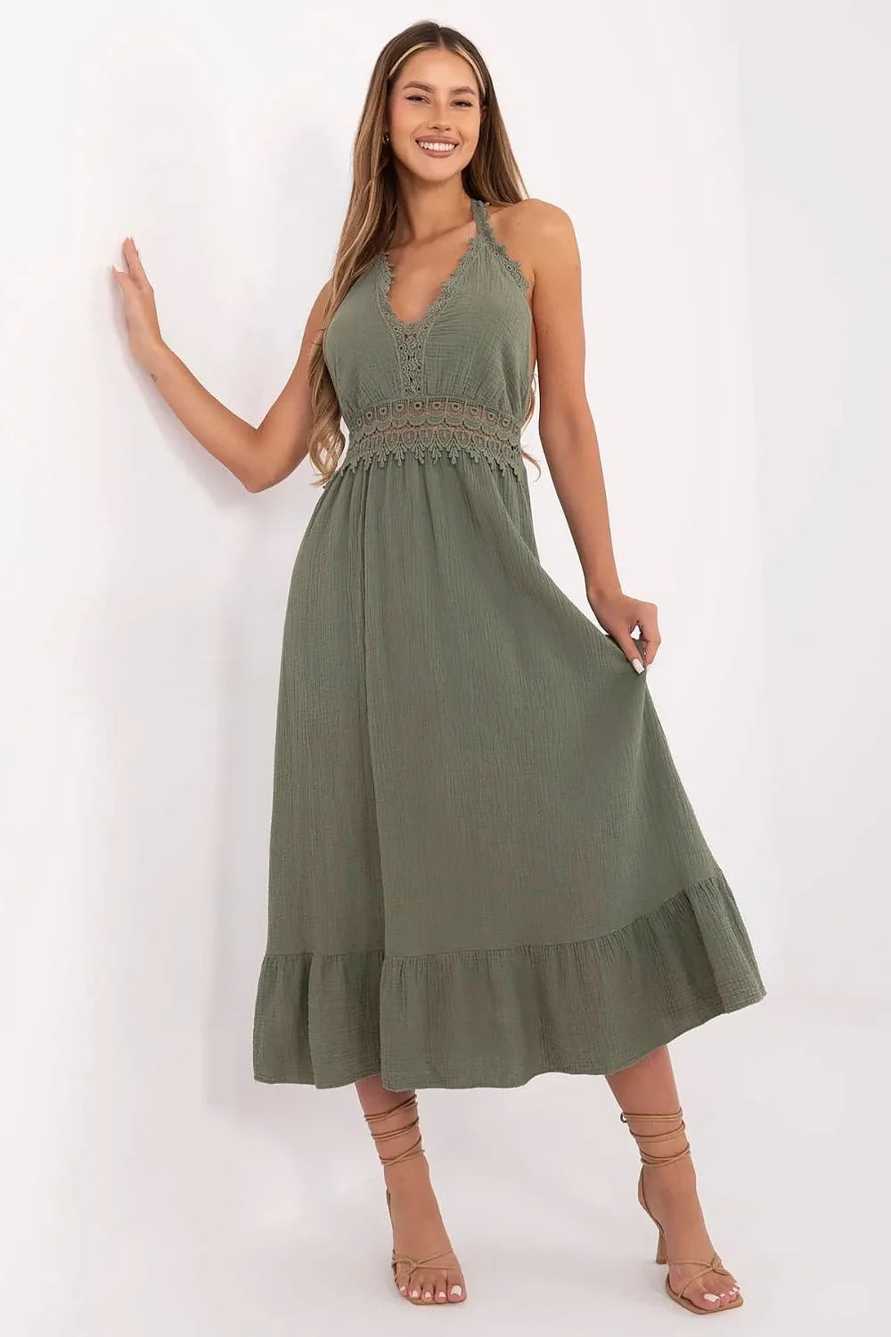 Robe longue bohème élégante vert olive halter V-neck dentelle crochet a-line volants femme été