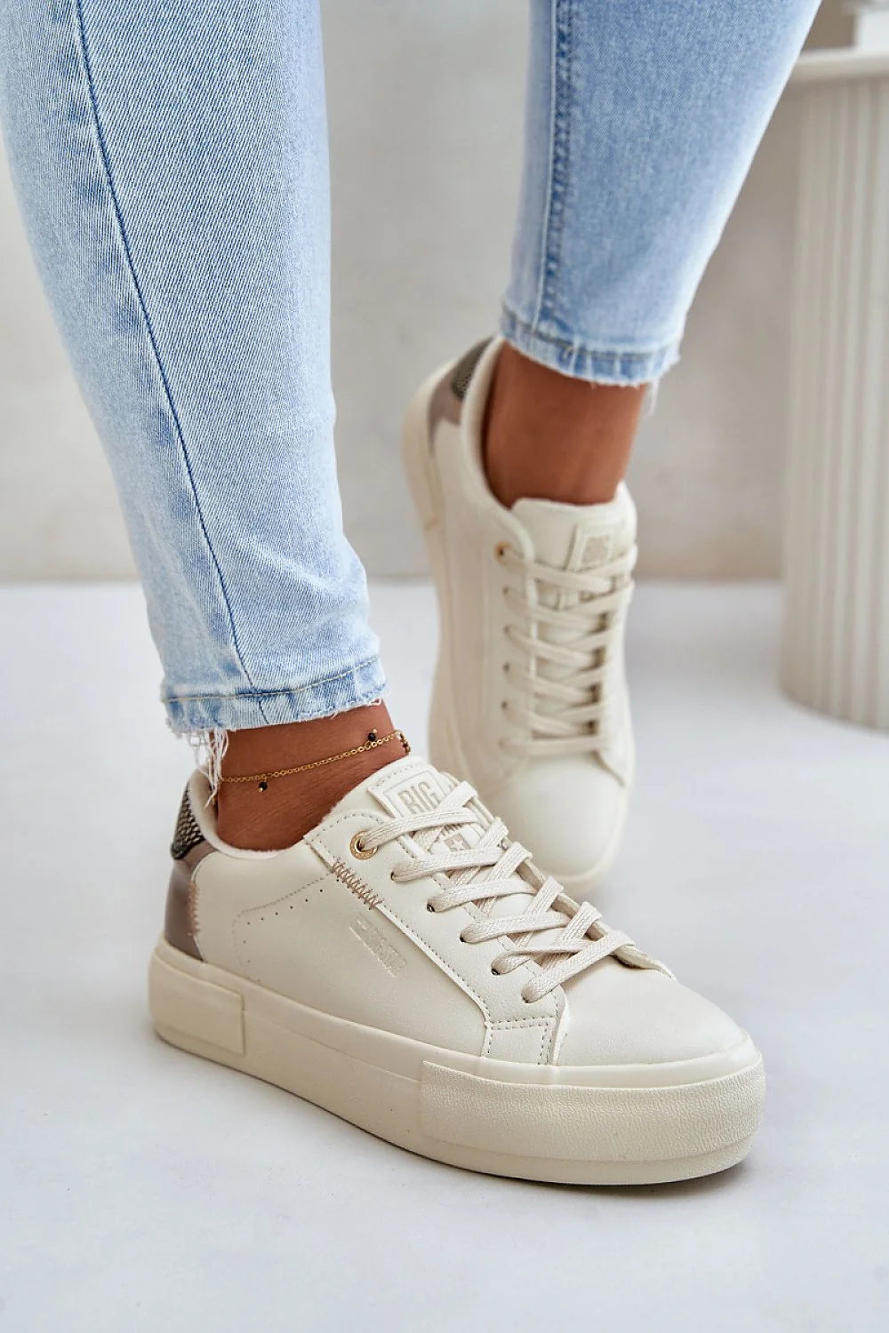 Baskets pour femmes style moderne cuir artificiel semelle plateforme isolée été automne hiver femme élégance confort