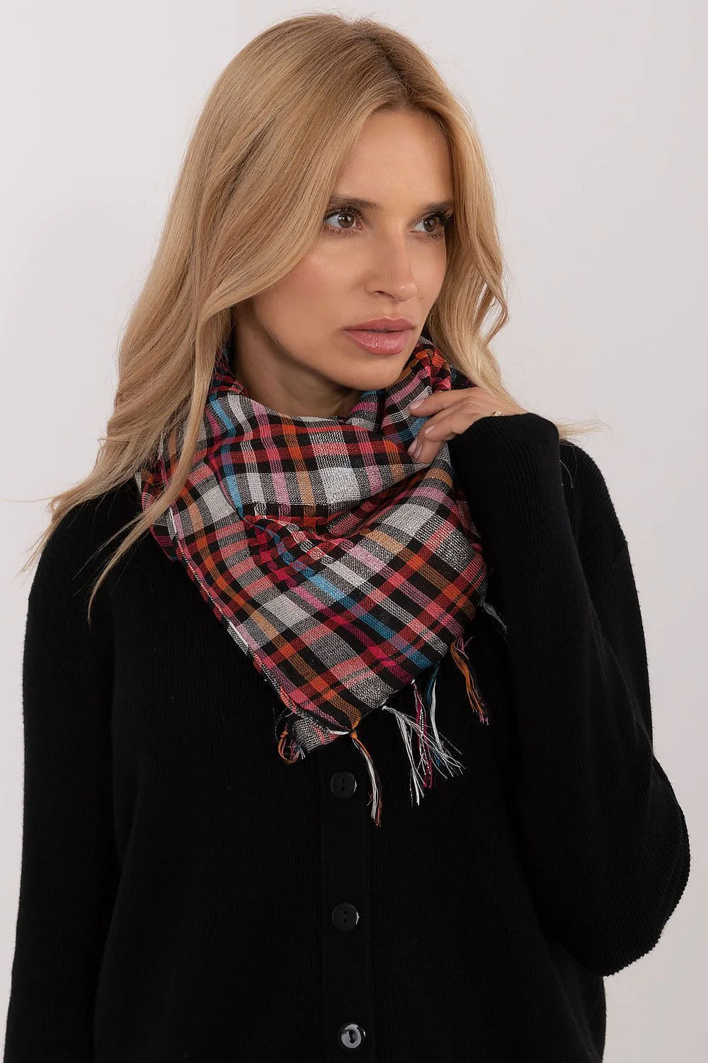 Écharpe foulard carreaux multicolore tendance polyvalente femme automne hiver chic style casual