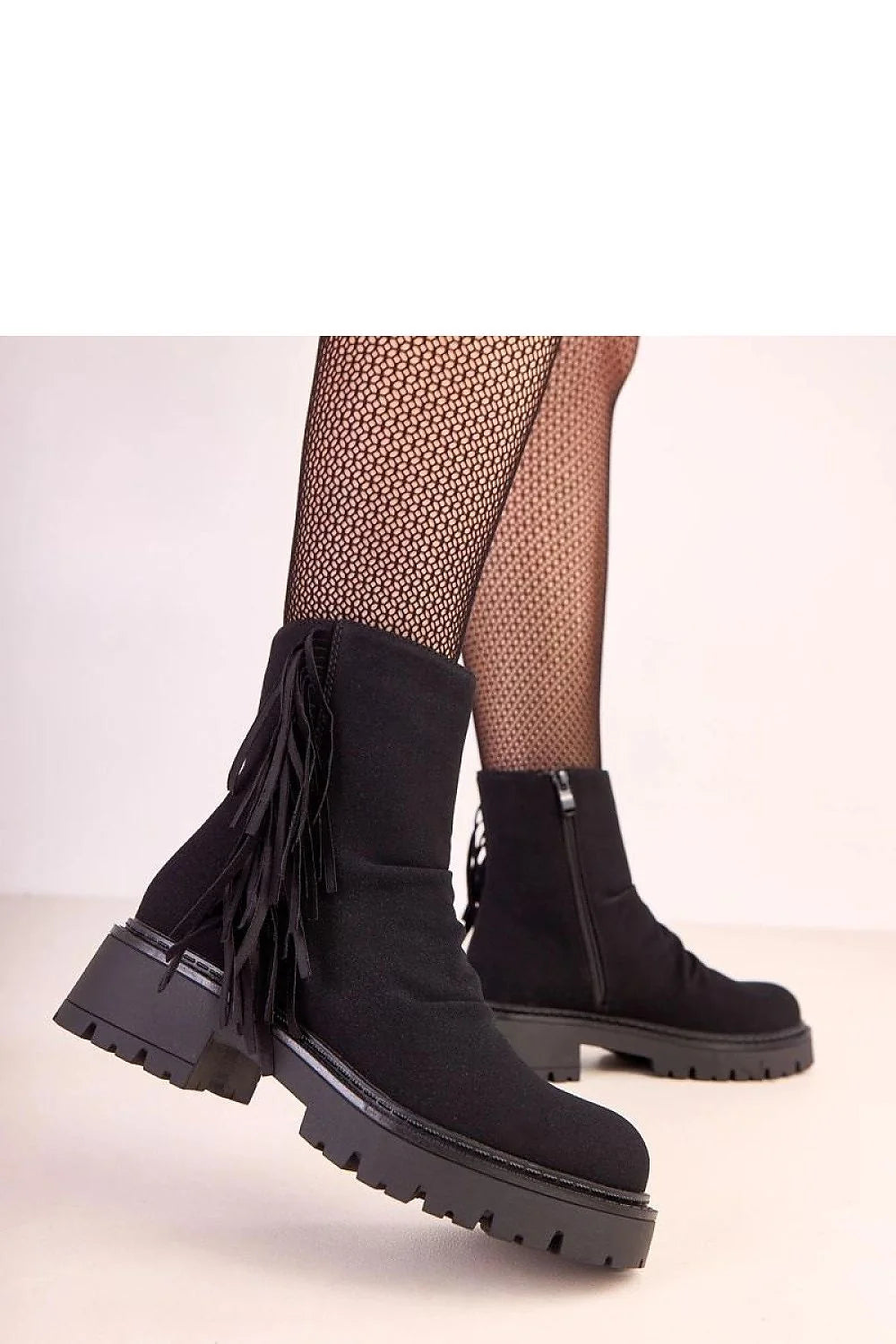 bottines cheville cuir suédé écologique noir franges bout rond semelle épaisse crantée talon bloc 5cm stable doublure chaude fermeture éclair