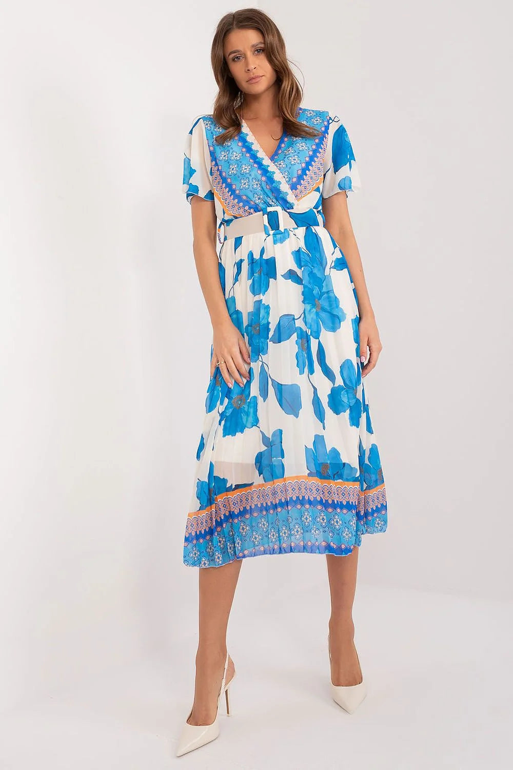 Robe élégante à manches courtes en V col ornement floral audacieux ceinture intégrée silhouette féminine Polyester Viscose 45% Taille ajustable femme