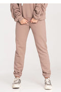 décontracté femme taupe sweatshirt molletonné manches froncées encolure ronde ample pantalon survêtement taille mi haute jambe fuselée bas resserré baskets