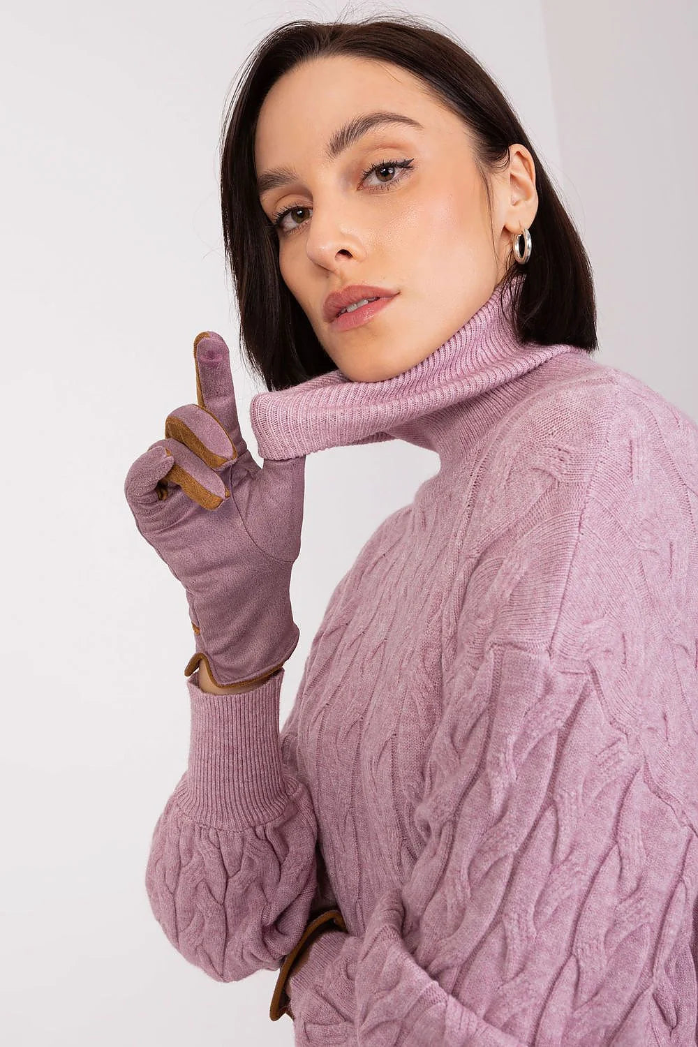 Pull-over élégant pour femme en soft lavender, coupe décontractée, manches longues, col roulé, design tricot torsadé, idéal pour automne-hiver, matériau doux et chaud, haute qualité