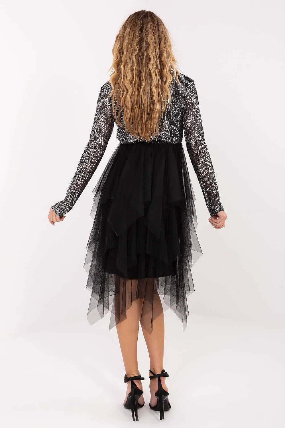 robe courte évasée sequins argentés cachecoeur encolure V manches longues taille cintrée jupe tulle volants asymétriques doublée polyester élasthanne glamour