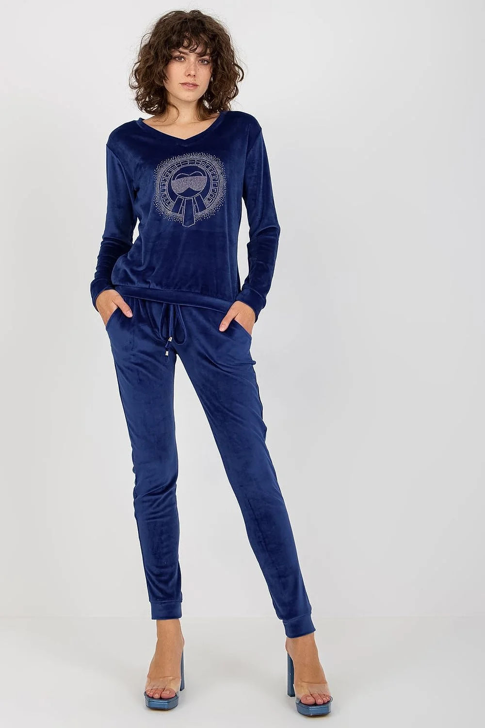 Ensemble Relevance Velours Femme Chemisier Manches Longues Encolure Serpent Pantalon Taille Élastique Matelassé Camel