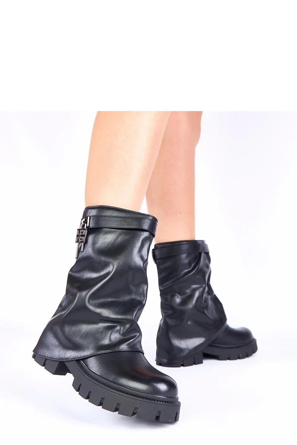 bottines Kisanet Gemre noir plateforme semelle crantée col retroussé slouch mi mollet cuir synthétique bout rond zip latéral confortable urbain