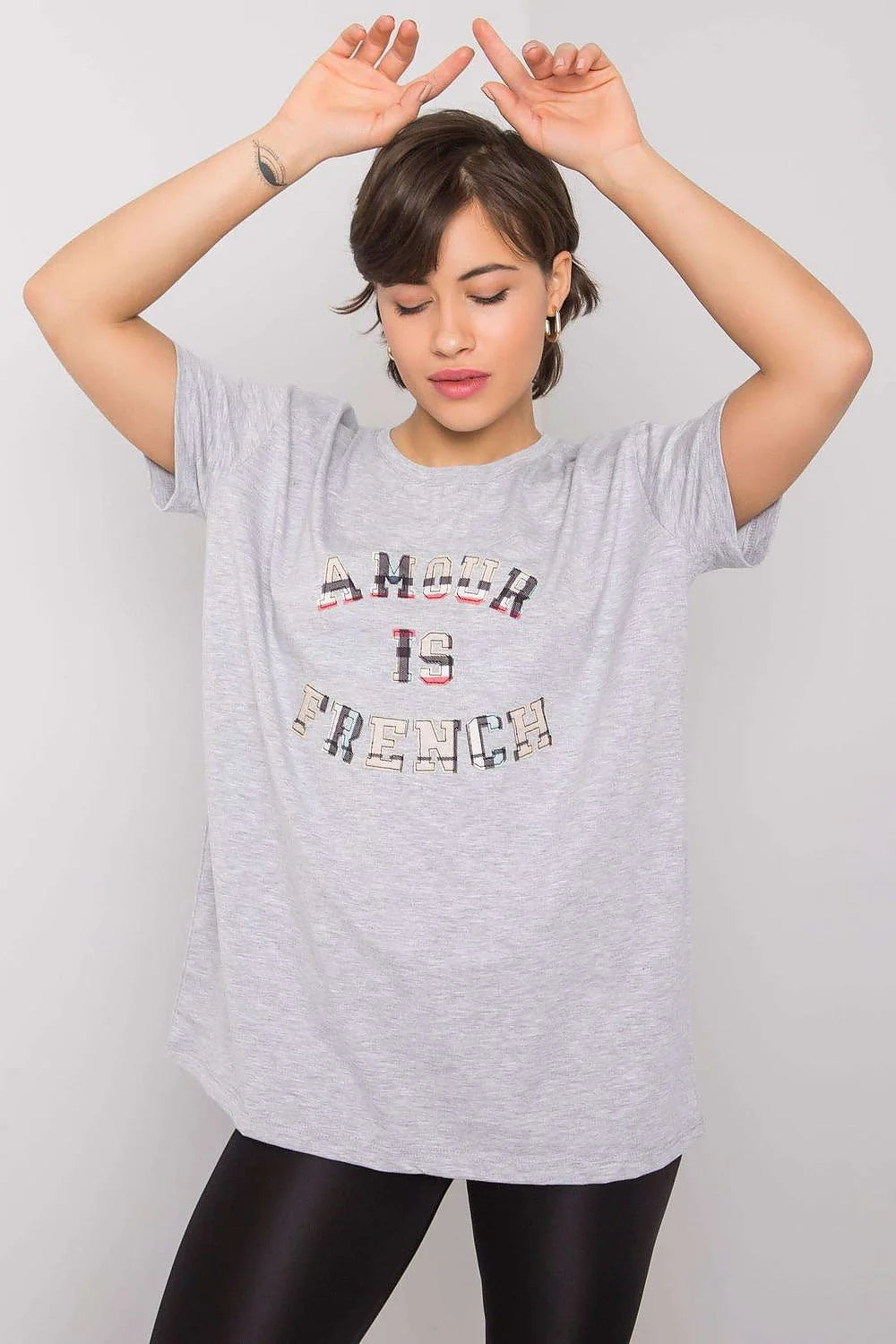 T-shirt Fancy femme décontracté moderne impression textuelle AMOUR IS FRENCH manches courtes encolure ronde coton lycra