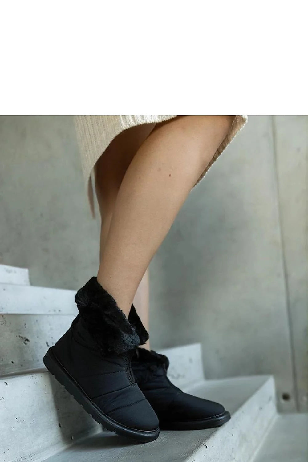 Bottes de neige Solea modernes style casual-chic montantes fourrure synthétique noir waterproof femme hiver automne