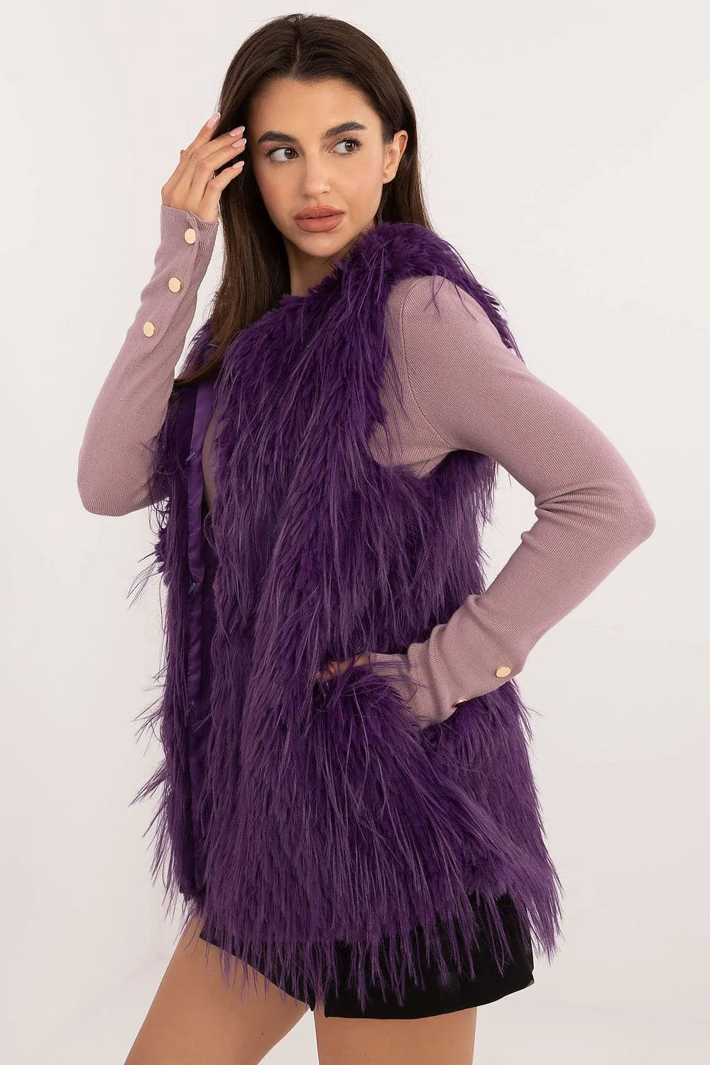 Gilet en fausse fourrure pour femme, style audacieux, couleur violette, coupe droite, sans manches, doublure intérieure, occasion polyvalente, mode élégante