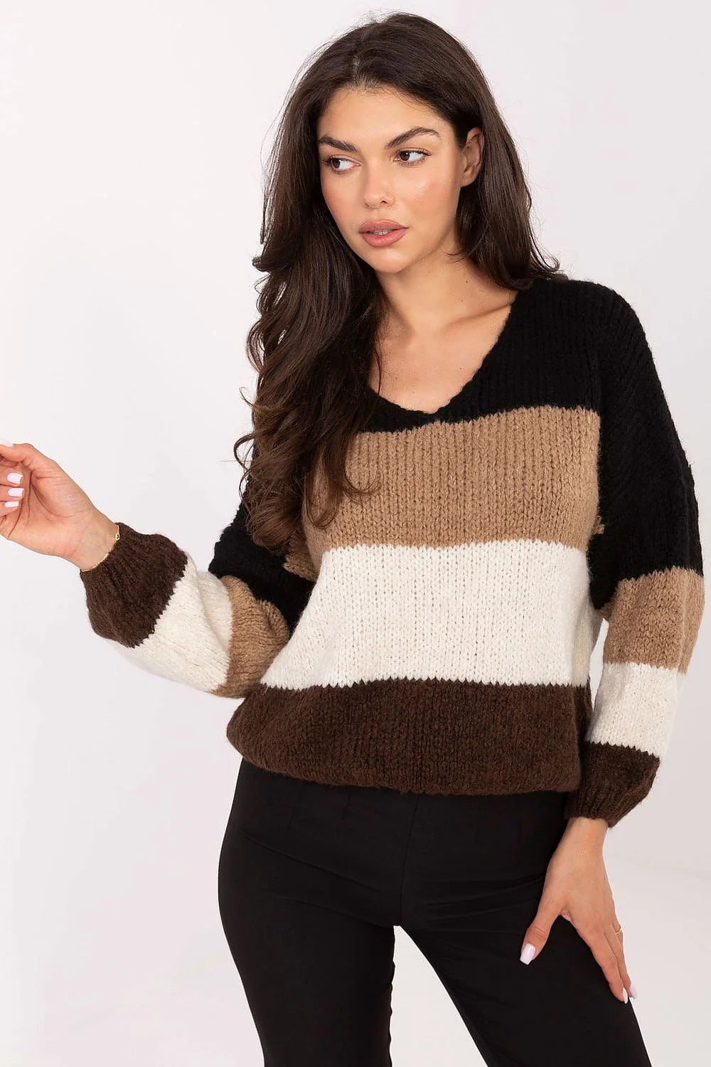 pull femme oversize rayures colorblock grosses maille moelleuse duveteuse boxy court encolure V manches ballon poignets côtelés confort chaud polyvalent