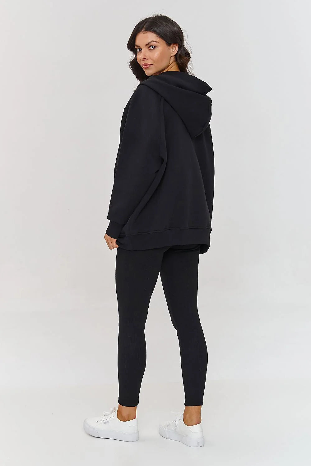 Ensemble Makadamia pour femme, sweat-shirt ample boutons pression, leggings élastiques, style moderne, couleur noire, confortable et tendance