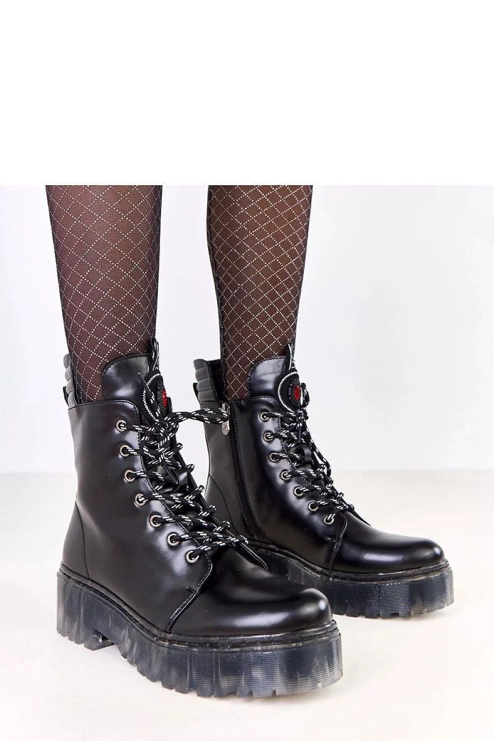 bottines femme combat plateforme noire cuir synthétique tige bout rond semelle crantée lacage zip col rembourré talon 5cm doublure chaude
