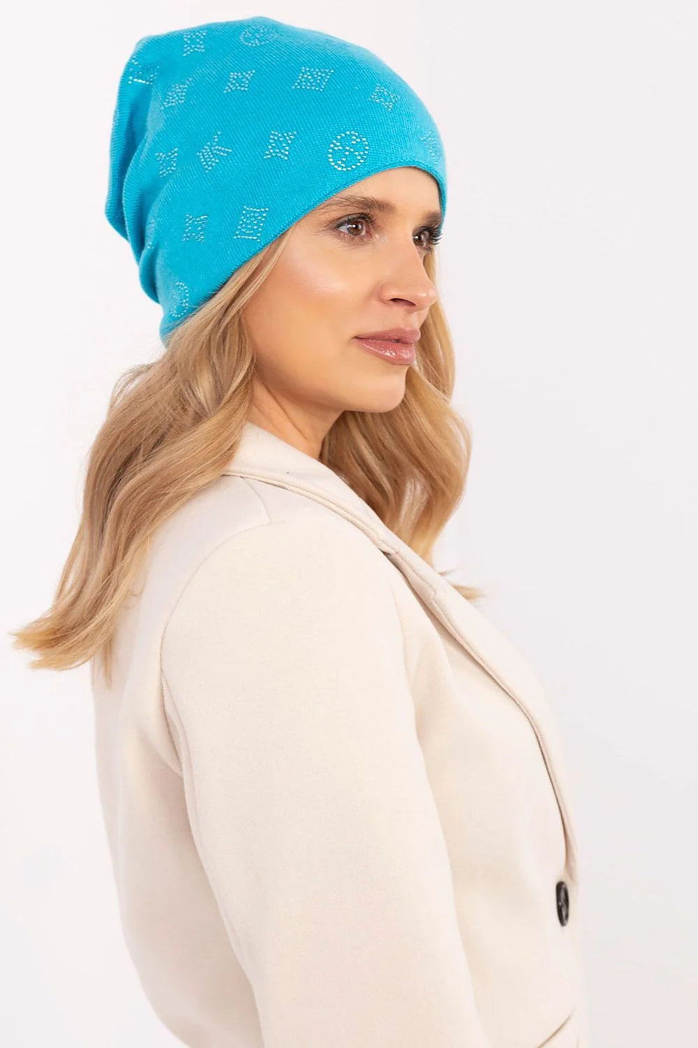 Bonnet d'hiver féminin chaud style beanie en cachemire acrylique 50% coton 30% jais bleu vif motifs géométriques