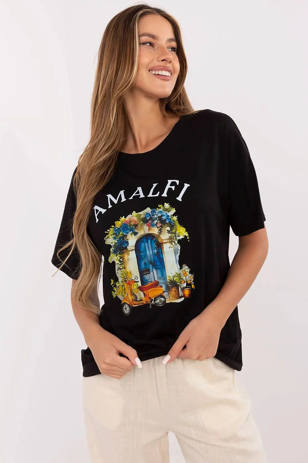 T-shirt femme coton graphique Amalfi port bleu fleurs scooter style méditerranéen casual chic日常 wear longue durée confort