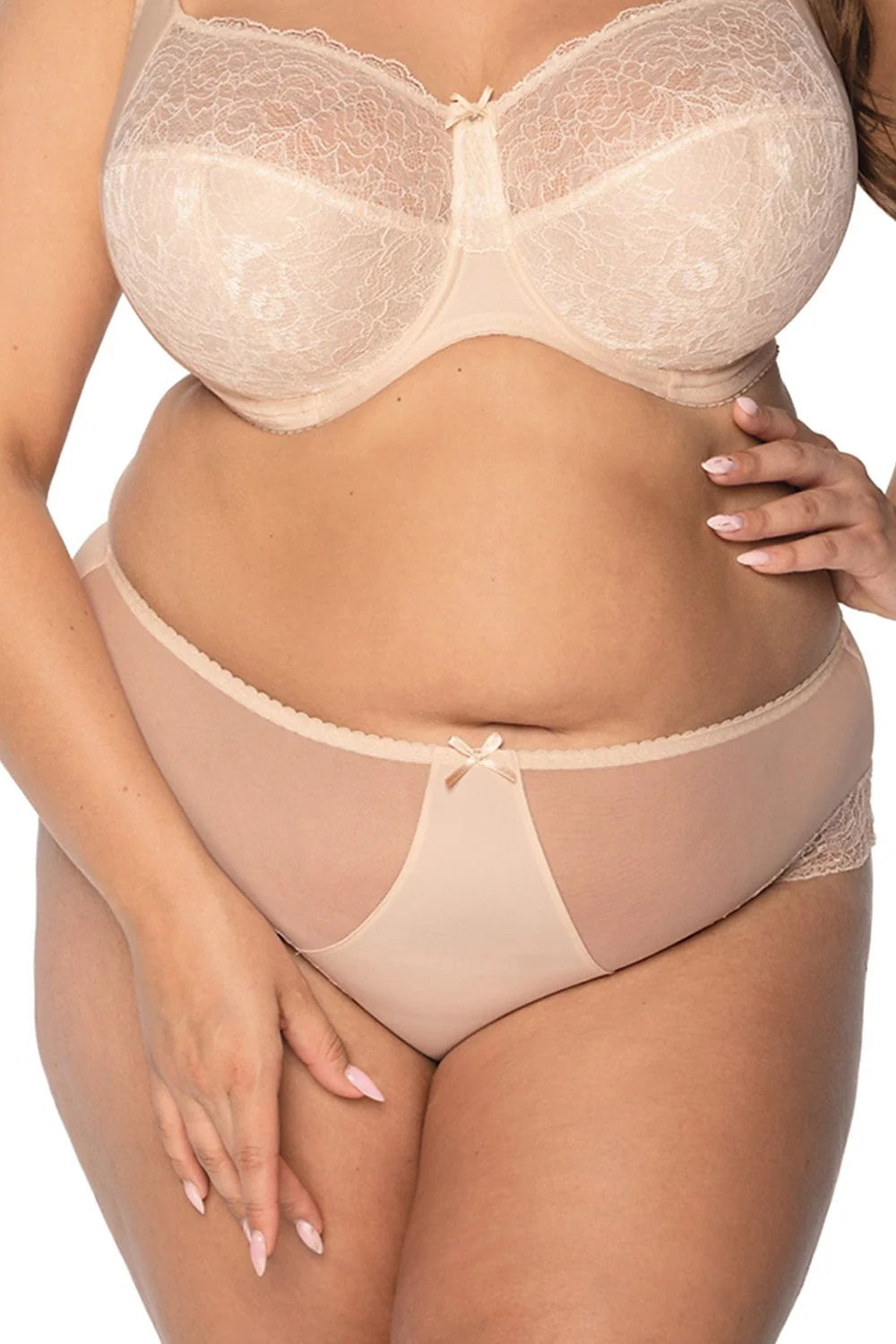 ensemble lingerie Bella Misteria dentelle nude beige soutiengorge armatures maintien culotte taille mi haute microfibre tulle transparent empiècements latéraux sculptante