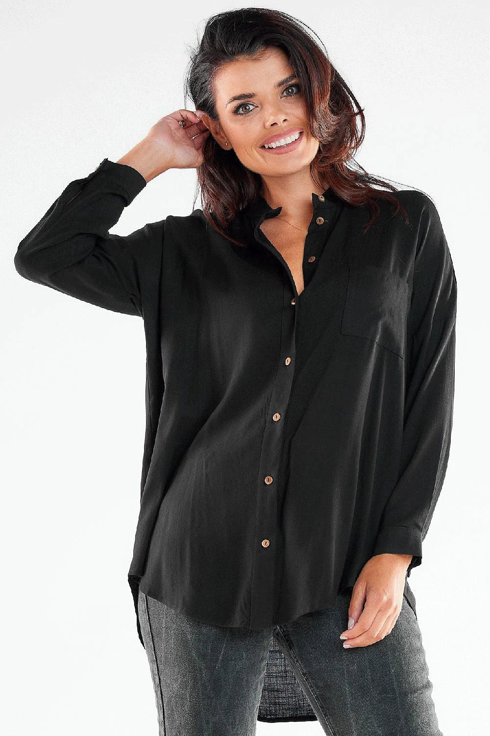 Chemise manche longue awama femme style classique élégance intemporelle coupe ample matières douces confort tailles variées