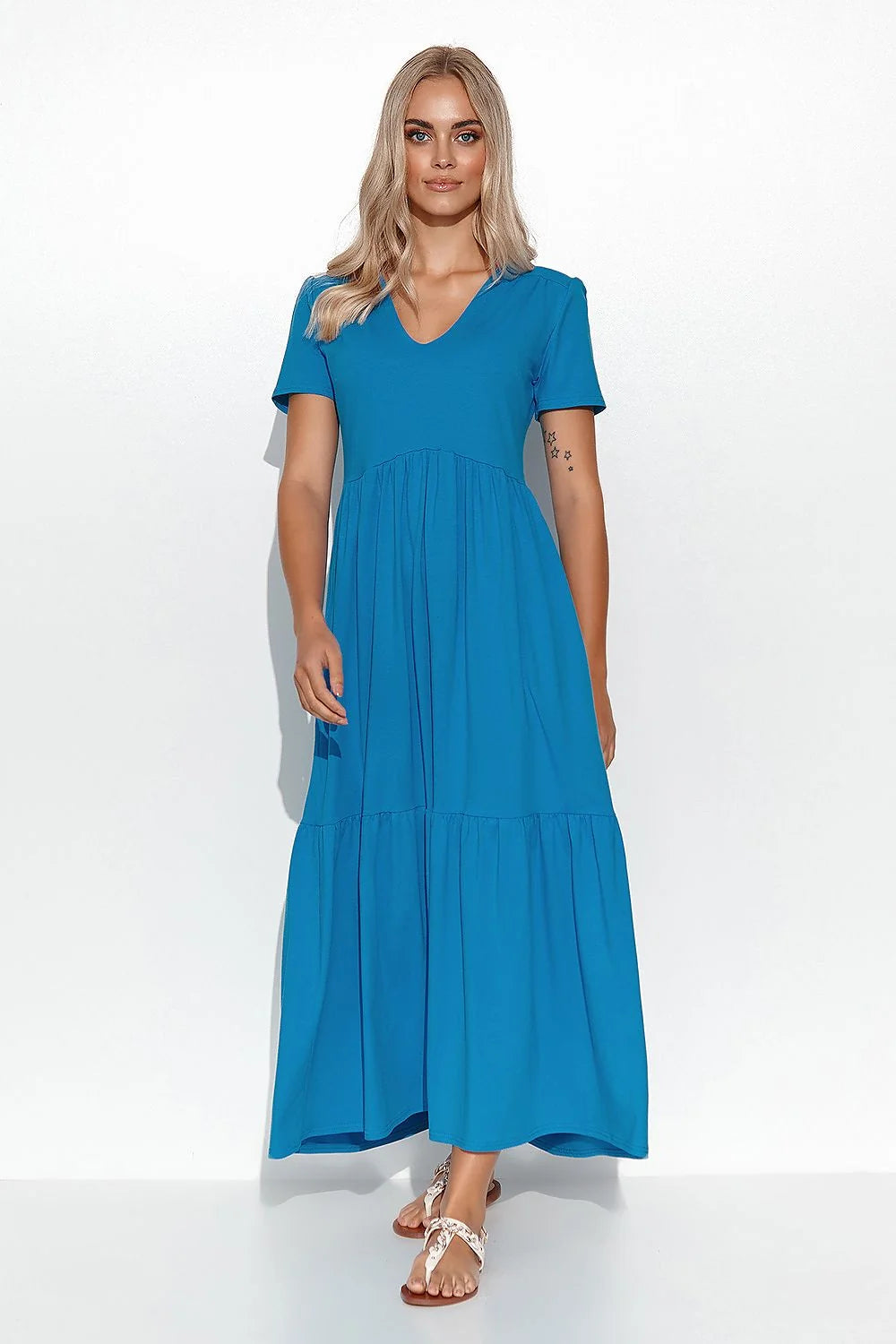 robe Makadamia longue maxi jersey fluide bleu turquoise uni manches courtes encolureV taille empire jupe volants froncés coupe ample confortable