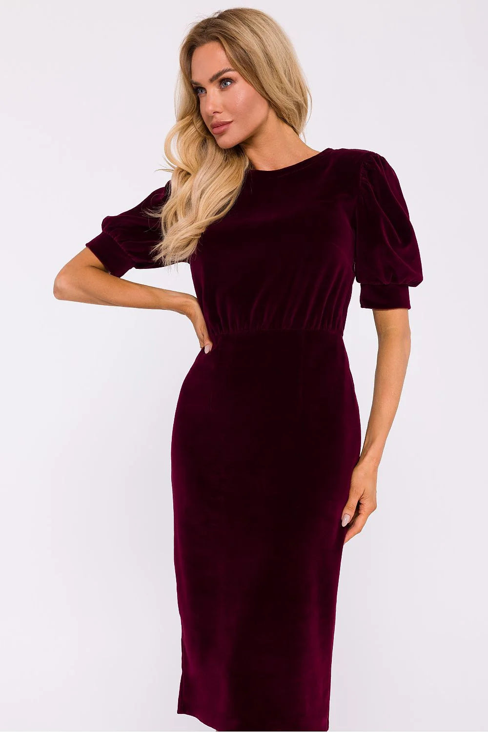 Robe de jour élégante en velours manches courtes dos fendu couleur bordeaux taille ajustable femme