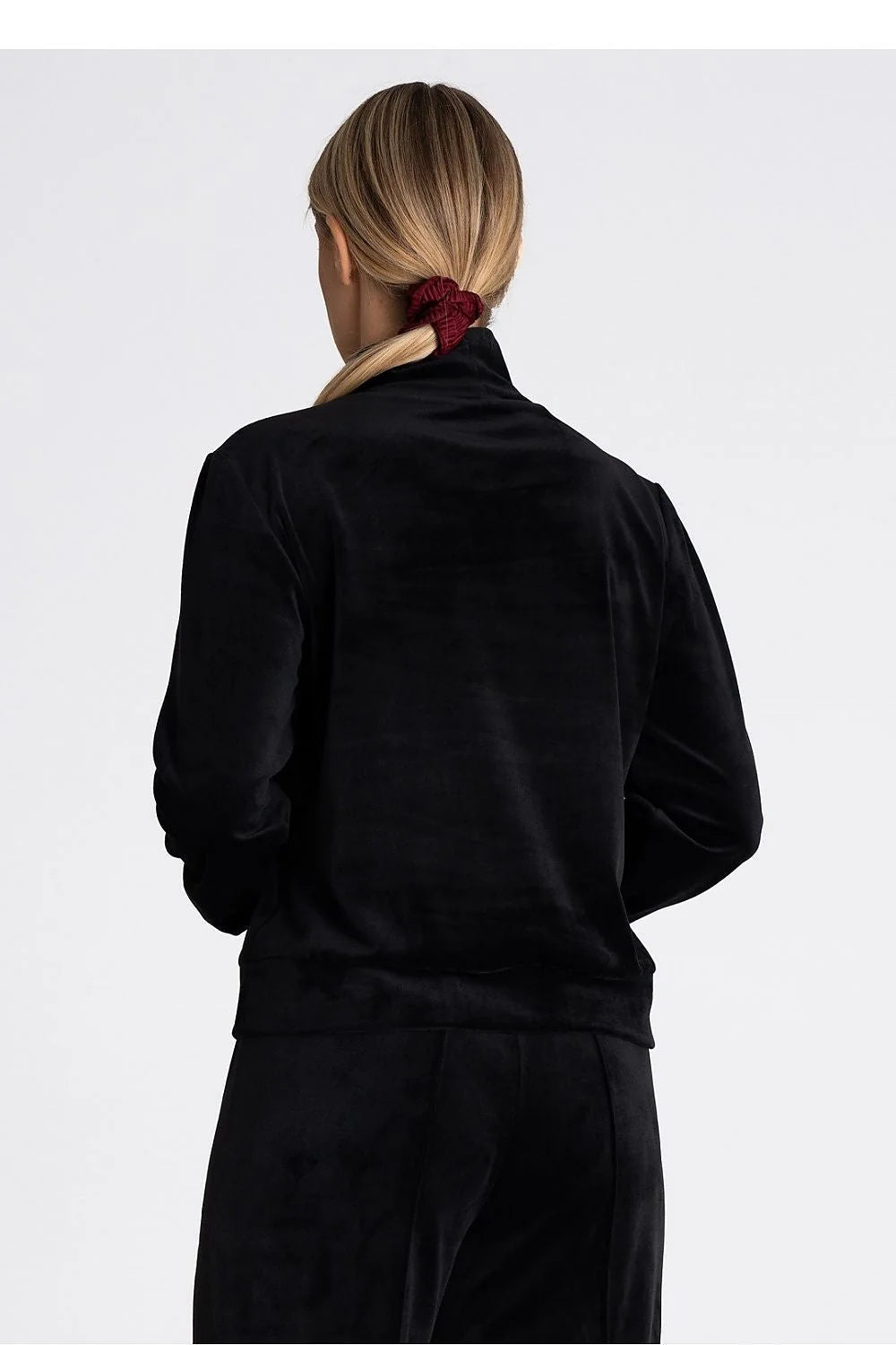 ensemble velours noir col montant manches longues taille haute jupe cheville coupe décontractée douce brillante élégante sophistiquée