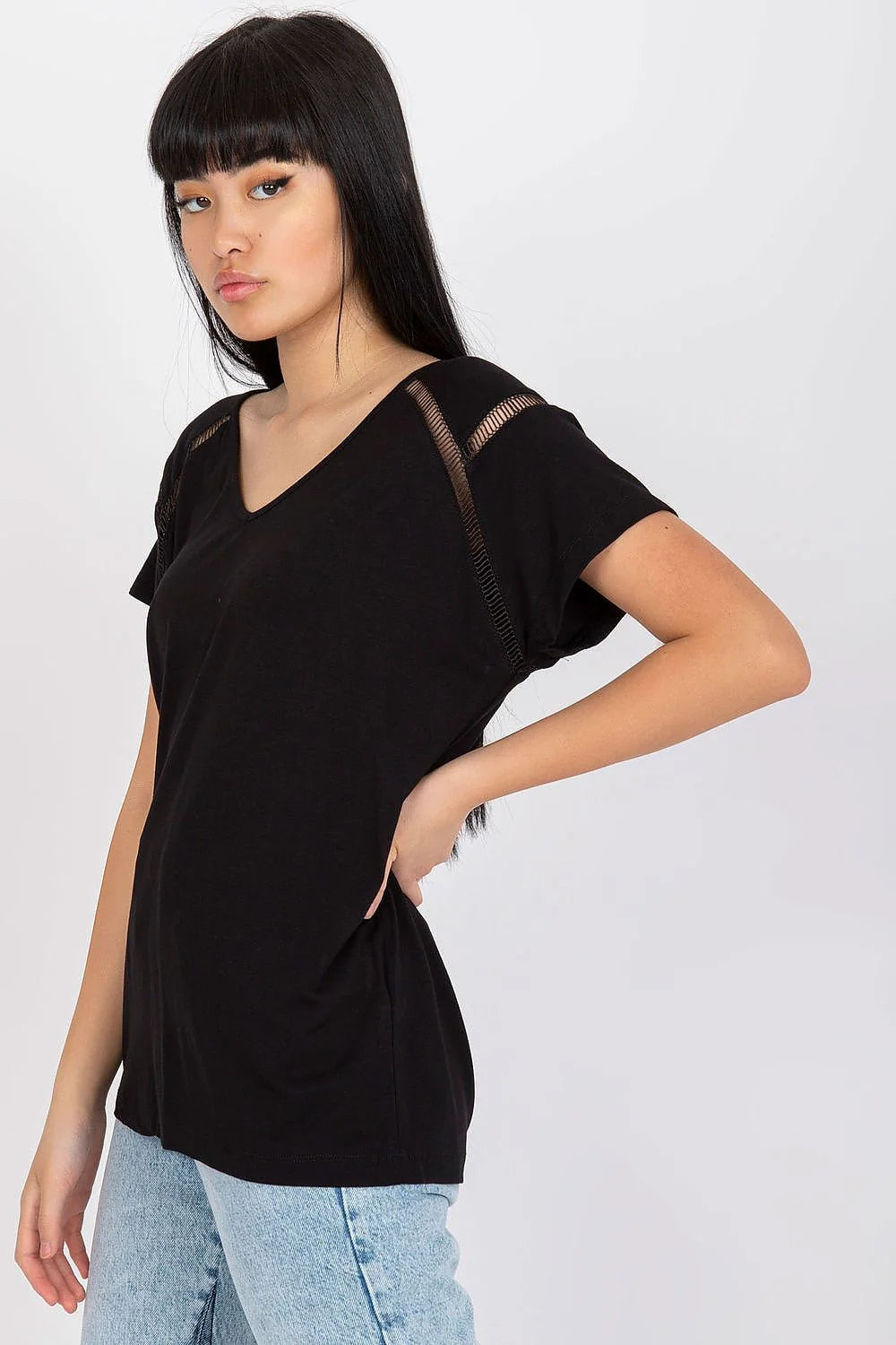 chemisier femme élégant décontracté sophistiqué coupe ample moderne encolureV manchescourtes épaules ajourées légère noir viscose elasthanne respirante finitionsoignée