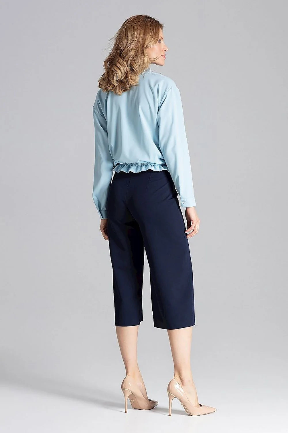 Chemise femme manches longues bleu clair élasthanne polyester coupe ample détails cordon ajustable finitions ciselées mode printemps été