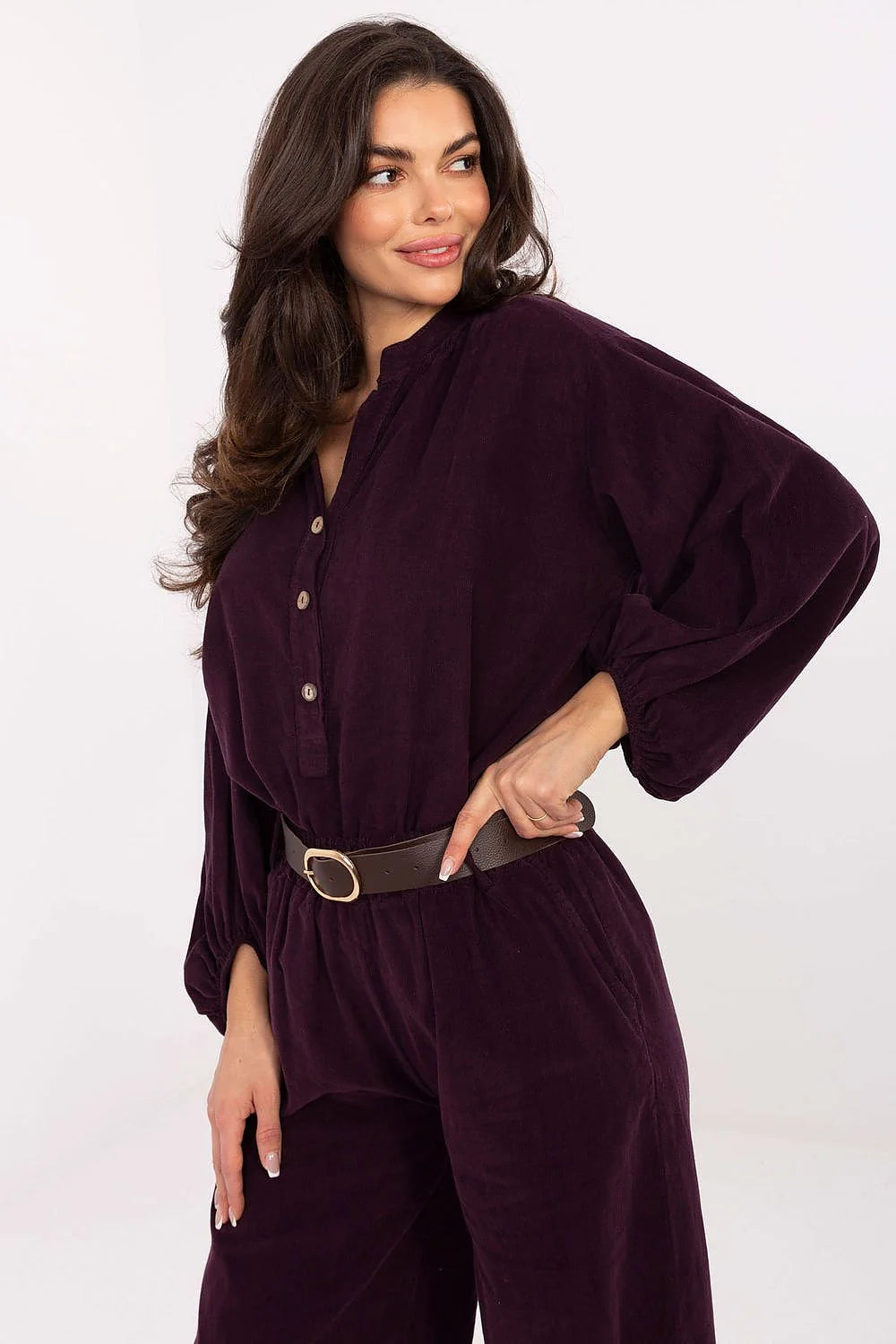 chemisier femme élégant décontracté polyester léger doux confortable manches longues bouffantes décolleté coeur col délicat boutonnage longueur standard